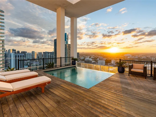 1040 Biscayne Blvd # 4607, Miami FL 33132