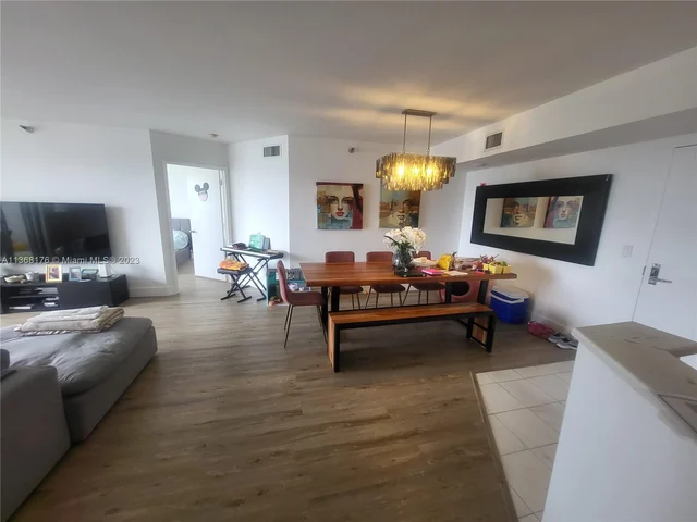 3400 NE 192nd St # 903, Aventura FL 33180