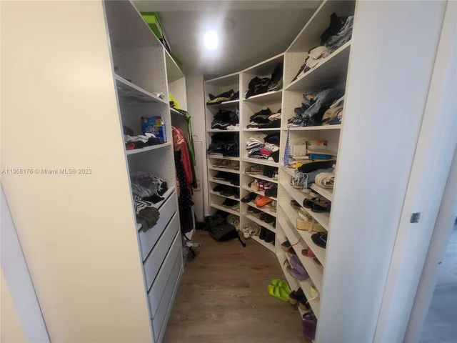 3400 NE 192nd St # 903, Aventura FL 33180