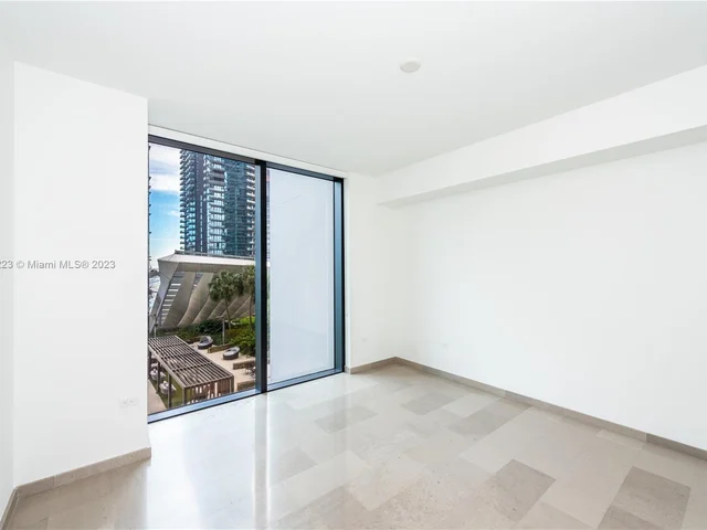 88 SW 7th St # 809, Miami FL 33130