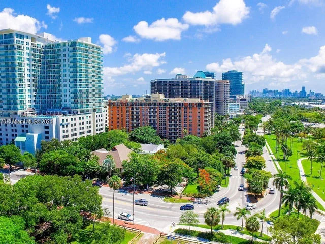 2951 S Bayshore Dr # 512, Miami FL 33133