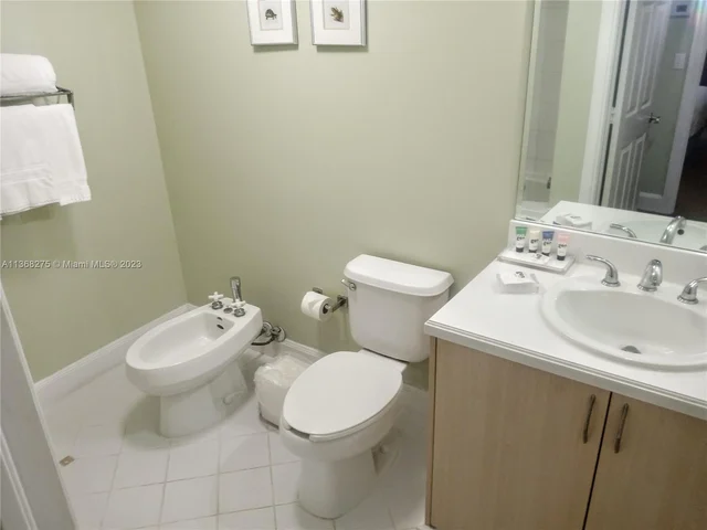 2951 S Bayshore Dr # 512, Miami FL 33133