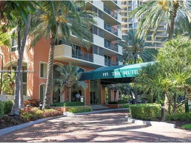 2951 S Bayshore Dr # 512, Miami FL 33133