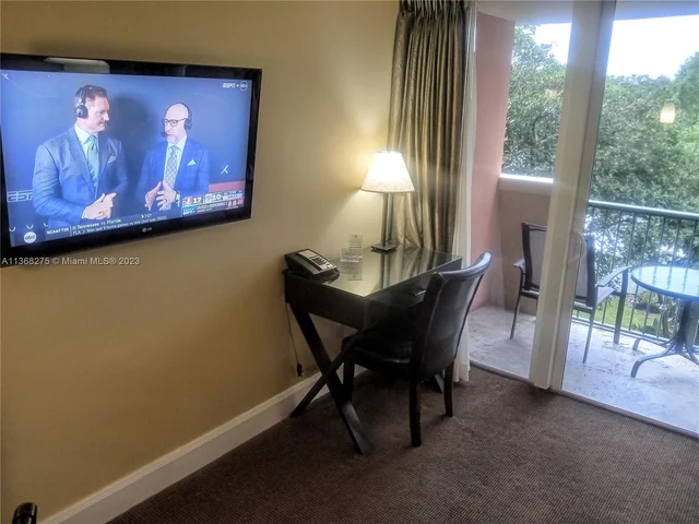 2951 S Bayshore Dr # 512, Miami FL 33133