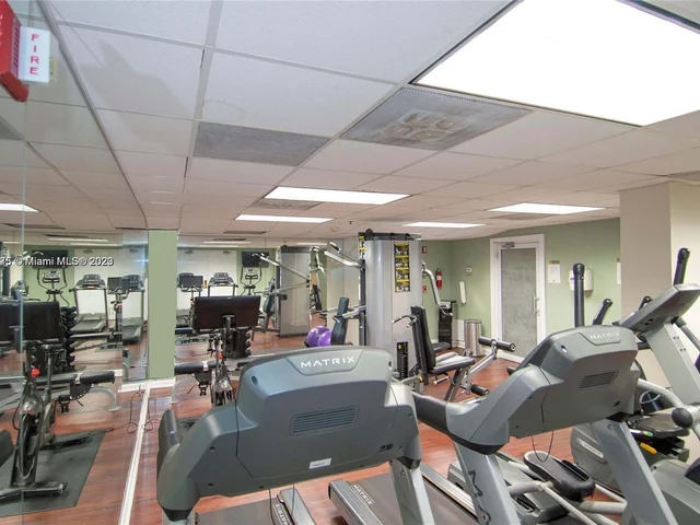 2951 S Bayshore Dr # 512, Miami FL 33133