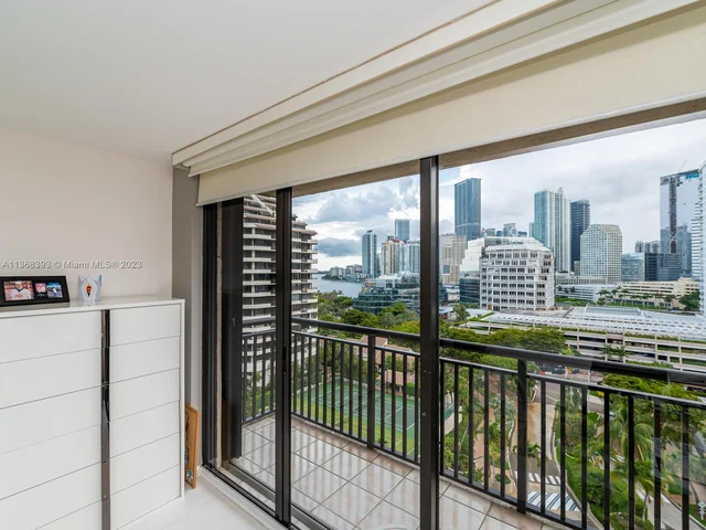 540 Brickell Key Dr # 1413, Miami FL 33131