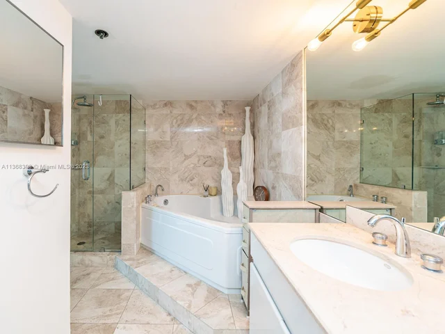 540 Brickell Key Dr # 1413, Miami FL 33131