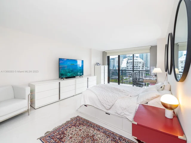 540 Brickell Key Dr # 1413, Miami FL 33131