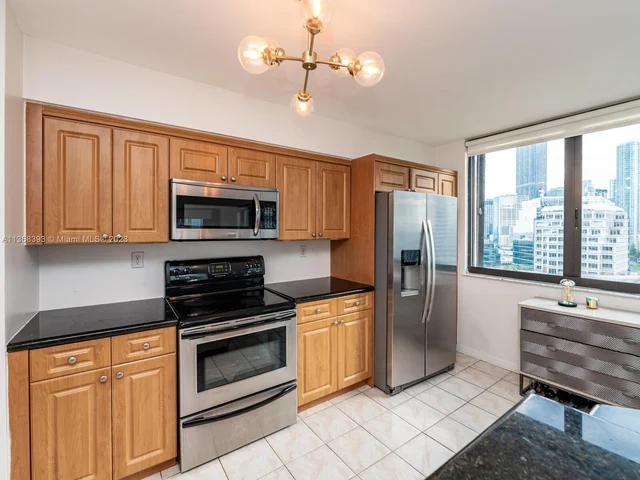 540 Brickell Key Dr # 1413, Miami FL 33131