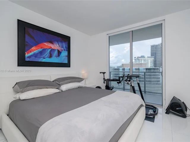 1300 Brickell Bay Dr # 3508, Miami FL 33131