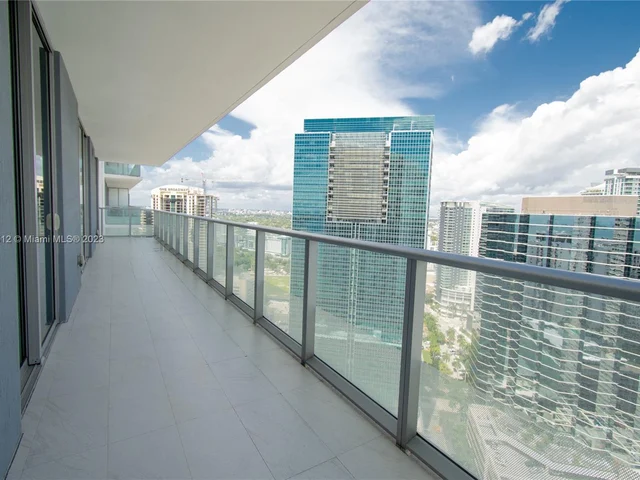 1300 Brickell Bay Dr # 3508, Miami FL 33131