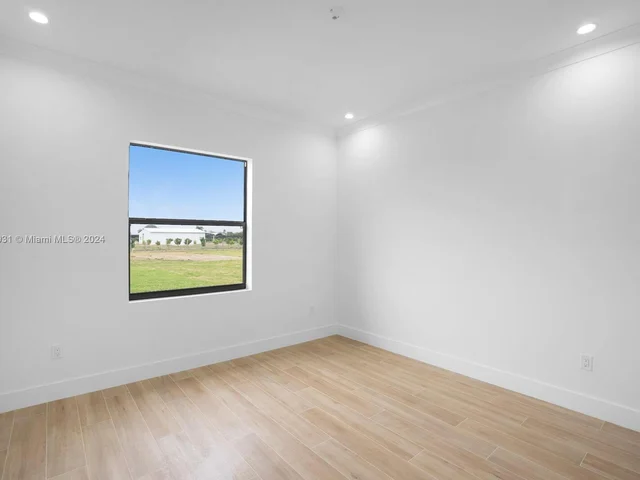 18321 SW 224th St, Miami FL 33170