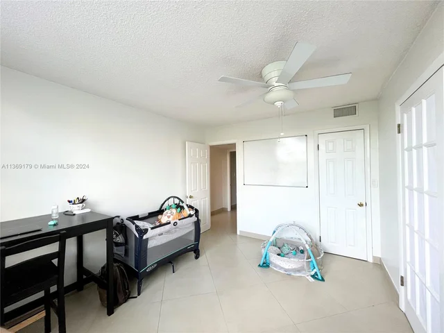 2780 NE 183rd St # 409, Aventura FL 33160