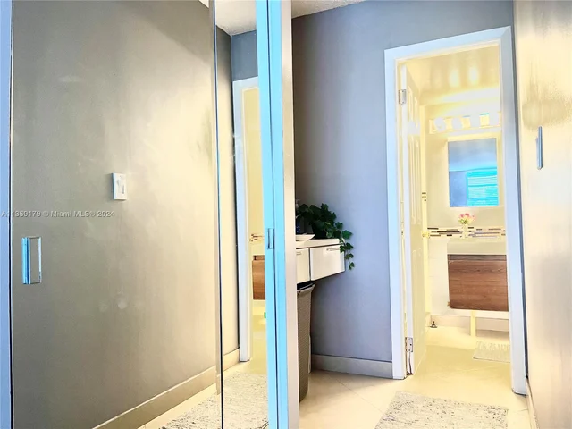 2780 NE 183rd St # 409, Aventura FL 33160