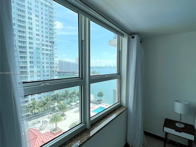 1155 Brickell Bay Dr # 1402, Miami FL 33131