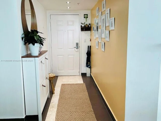 1155 Brickell Bay Dr # 1402, Miami FL 33131