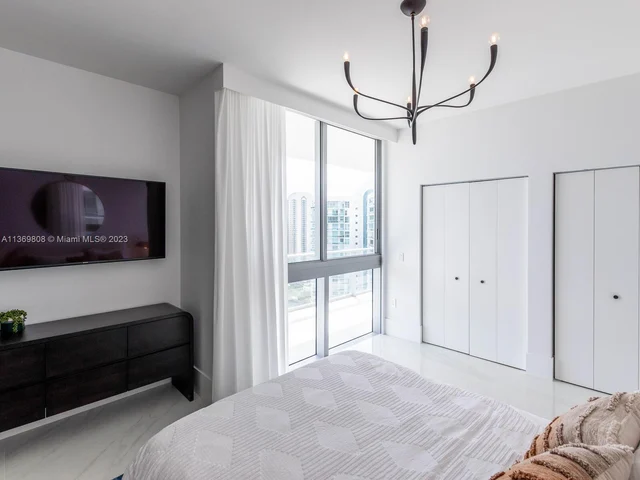 330 Sunny Isles Blvd, Sunny Isles Beach FL 33160