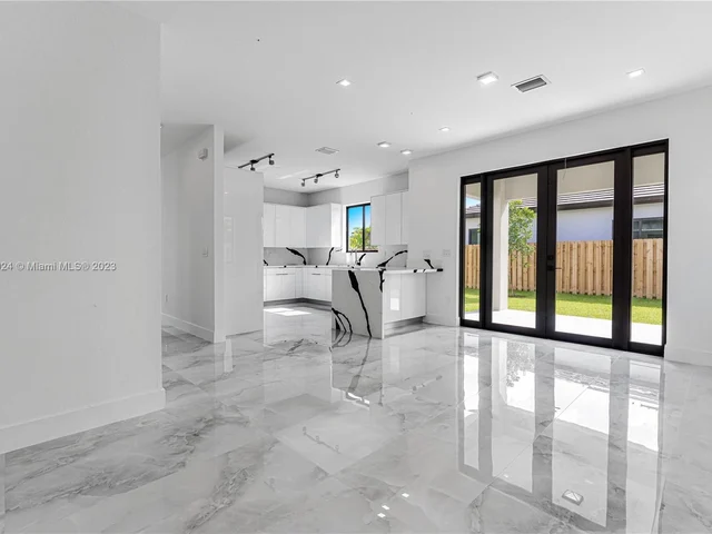 1605 SW 145 Ave, Miami FL 33175