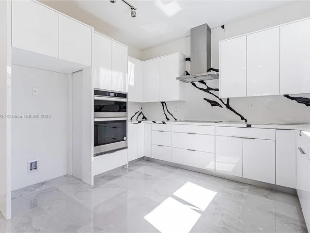 1605 SW 145 Ave, Miami FL 33175