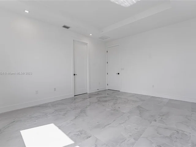 1605 SW 145 Ave, Miami FL 33175