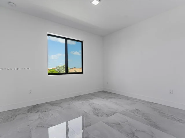 1605 SW 145 Ave, Miami FL 33175