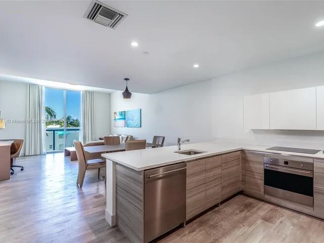 777 N Ocean Dr # S223, Hollywood FL 33019