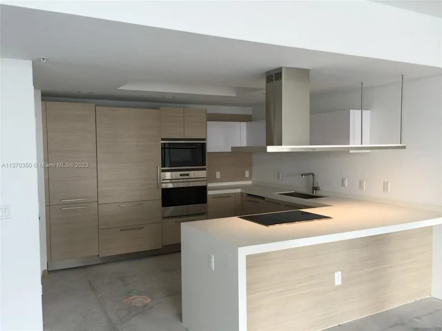 17301 Biscayne Blvd # 305, North Miami Beach FL 33160