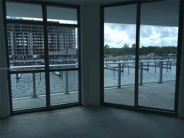 17301 Biscayne Blvd # 305, North Miami Beach FL 33160