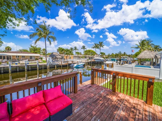 31 SE 12th St, Pompano Beach FL 33060