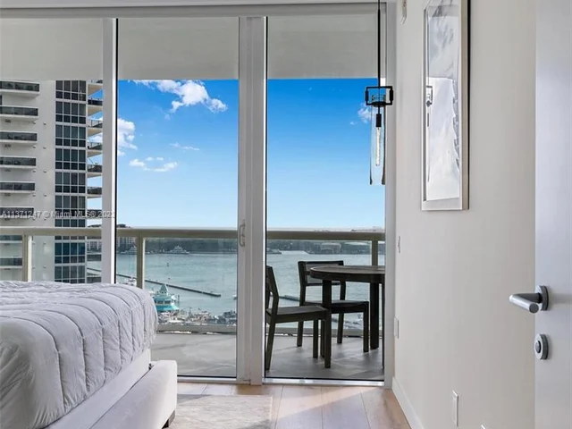 450 Alton Rd # 1603, Miami Beach FL 33139