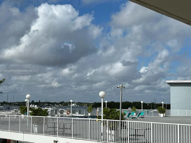 7904 West Dr # 102, North Bay Village FL 33141