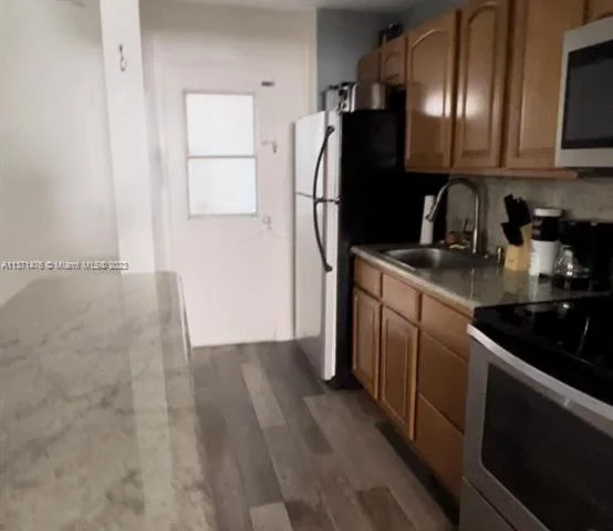 7904 West Dr # 102, North Bay Village FL 33141