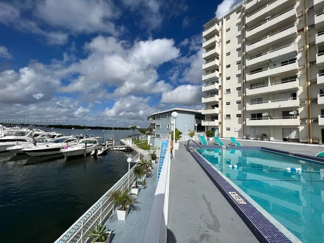 7904 West Dr # 102, North Bay Village FL 33141