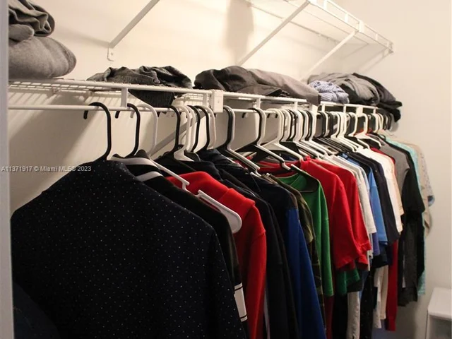 4170 Inverrary Dr # 201, Lauderhill FL 33319