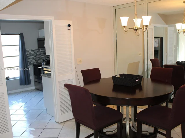 4170 Inverrary Dr # 201, Lauderhill FL 33319