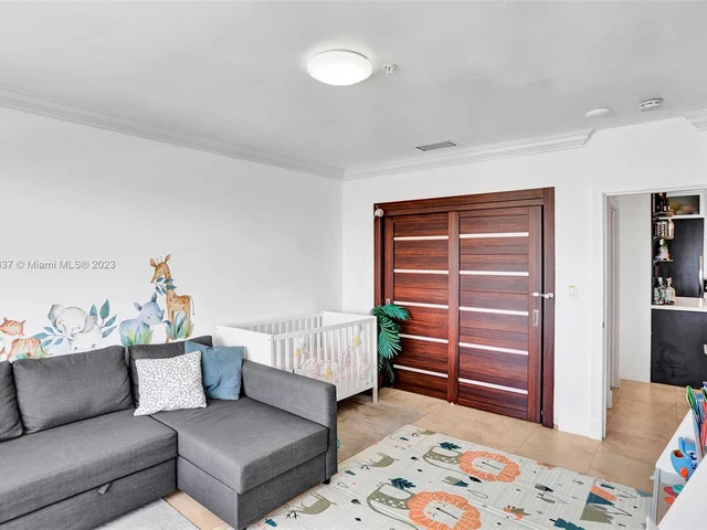 5601 Collins Ave # 1720, Miami Beach FL 33140