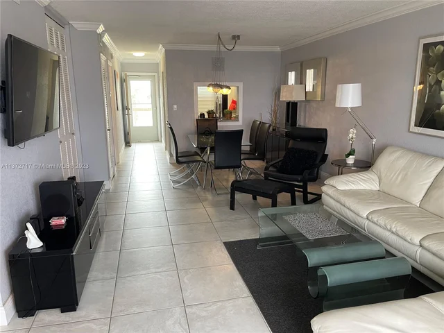 1893 S Ocean Dr # 506, Hallandale Beach FL 33009