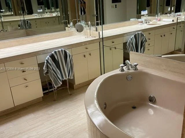 19355 Turnberry Way # 27F, Aventura FL 33180