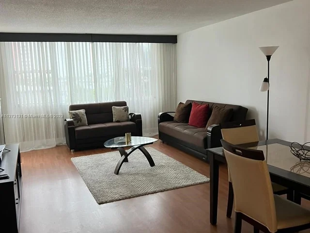 3180 S Ocean Dr # 318, Hallandale Beach FL 33009