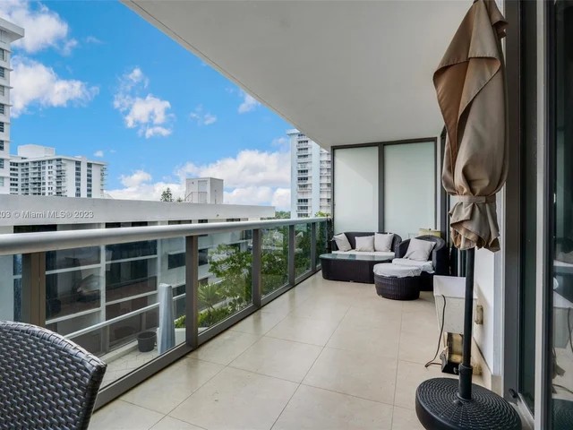 5875 Collins Ave # 604, Miami Beach FL 33140