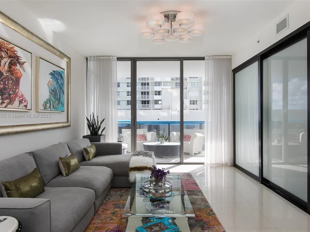 5875 Collins Ave # 604, Miami Beach FL 33140