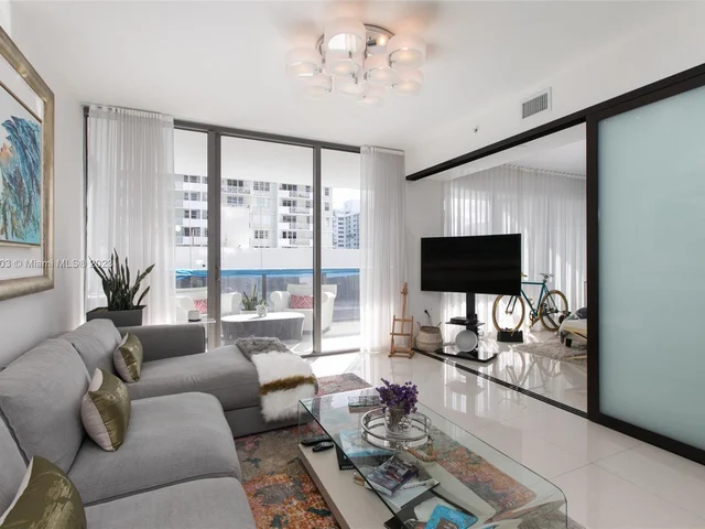 5875 Collins Ave # 604, Miami Beach FL 33140