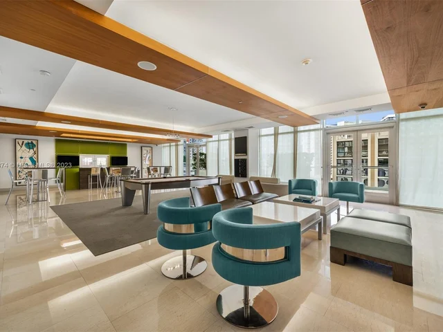 55 SE 6th St # 3802, Miami FL 33131