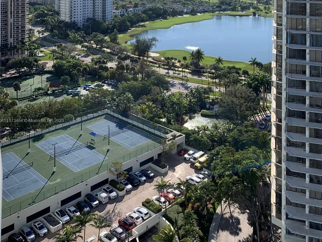 20201 E Country Club Dr # 607, Aventura FL 33180