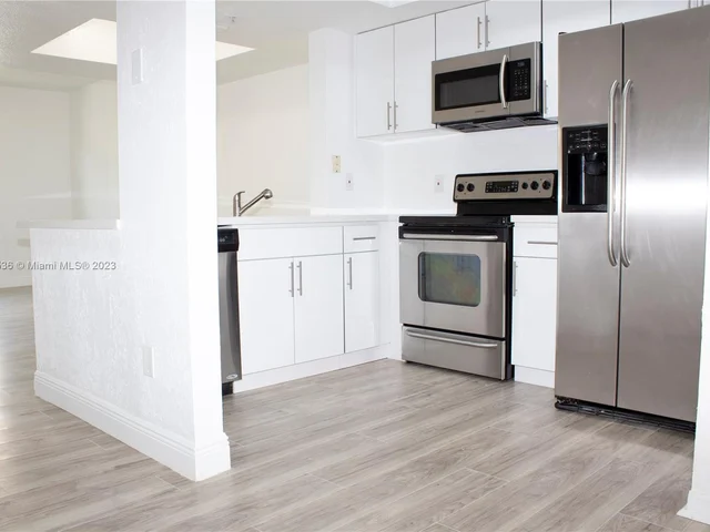 701 SW 148th Ave # 107, Sunrise FL 33325