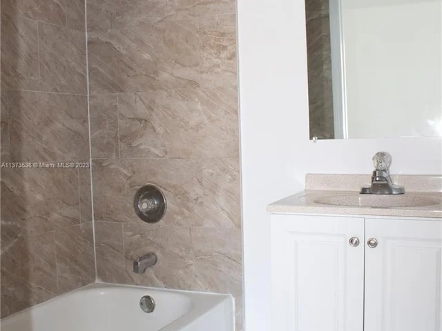 701 SW 148th Ave # 107, Sunrise FL 33325