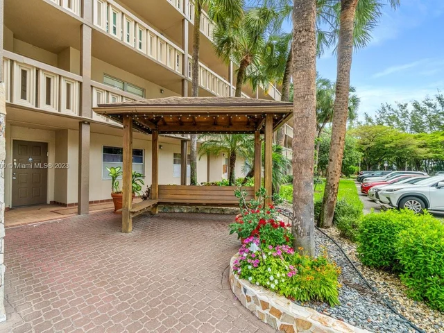 1703 Andros Isle # G2, Coconut Creek FL 33066