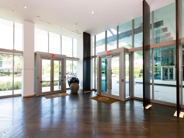 360 Ocean Dr # 606S, Key Biscayne FL 33149