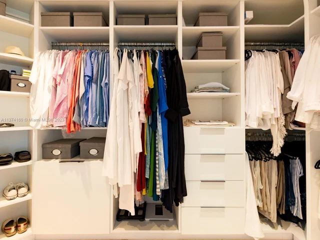 360 Ocean Dr # 606S, Key Biscayne FL 33149