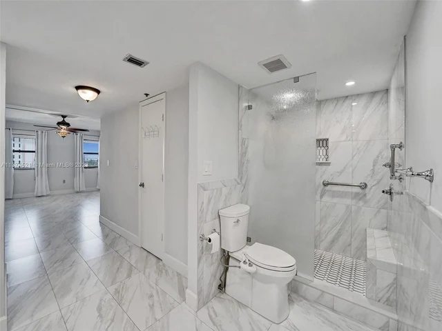 1201 S Ocean Dr # 510N, Hollywood FL 33019